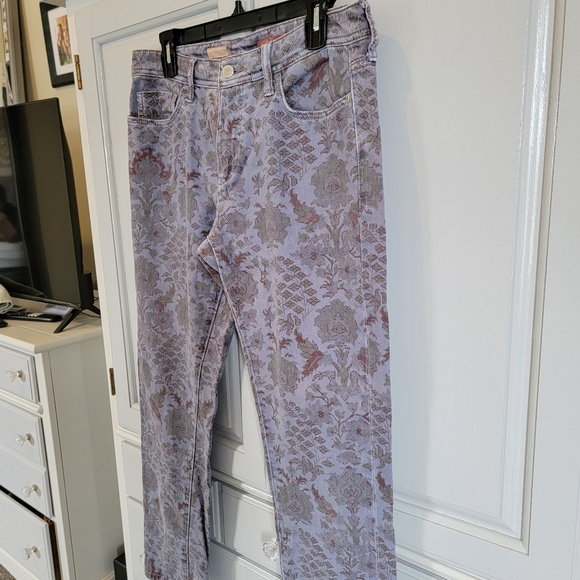 PILCRO Light Blue All Over Print Floral Straight Leg Slim Boyfriend Jeans Sz 29 - Picture 3 of 16